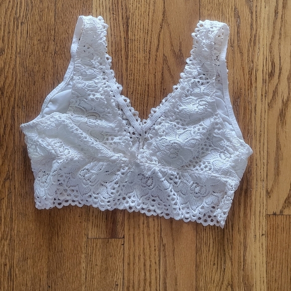 Altar'd State Lace Bralette. Size L - Picture 2 of 9